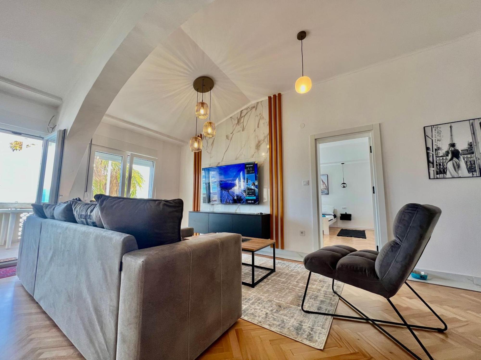 Apartment Aleksandr First Line Sea View Igalo